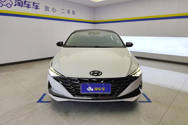 Hyundai Elantra - фото 2