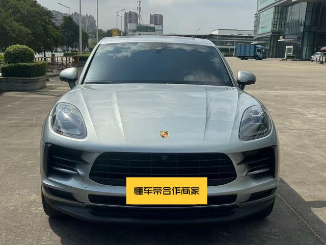 Porsche Macan - фото 1