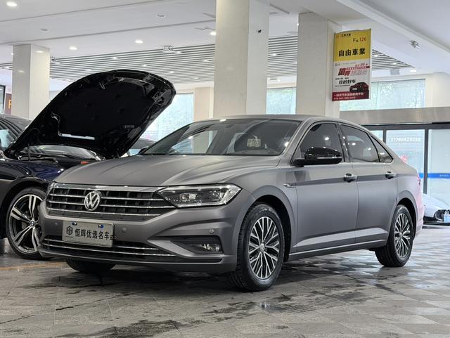 Volkswagen Sagitar - фото 0