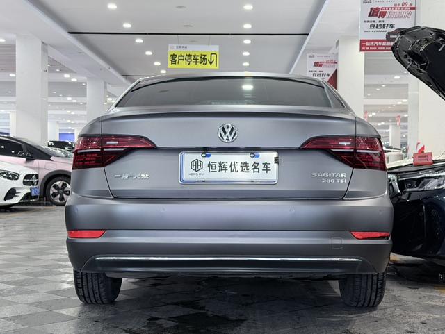 Volkswagen Sagitar - фото 2