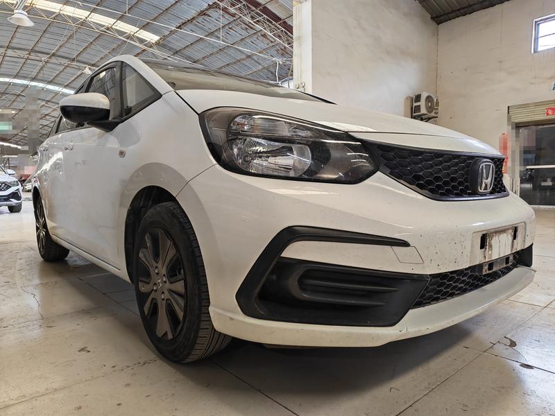 Honda Fit - фото 1