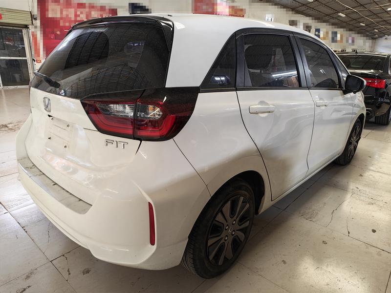 Honda Fit - фото 4