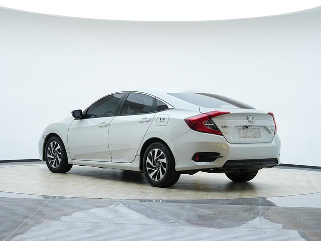 Honda Civic - фото 4