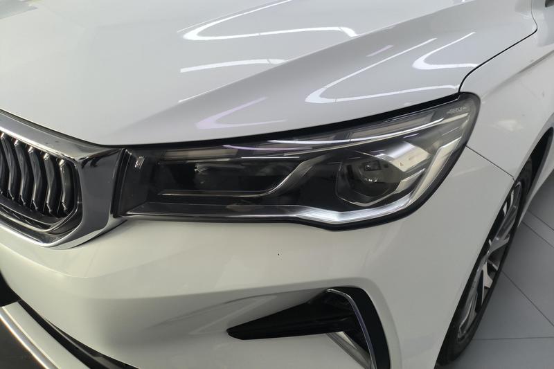 Geely Emgrand - фото 3
