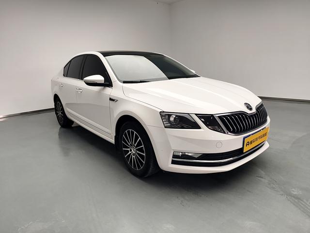 Skoda Octavia - фото 2