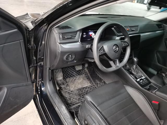 Skoda Superb - фото 4