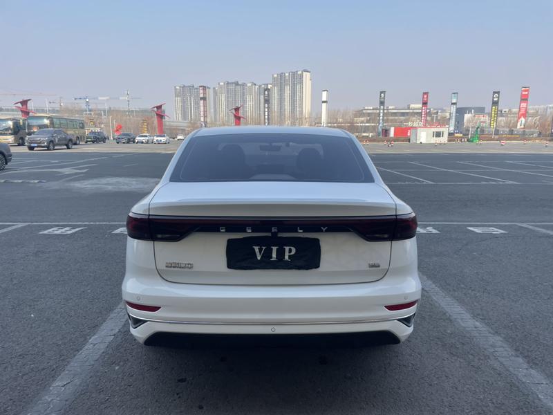 Geely Emgrand - фото 4