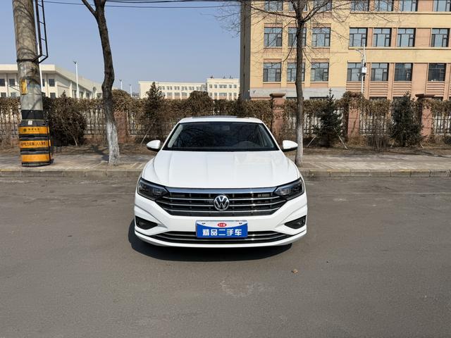 Volkswagen Sagitar - фото 1