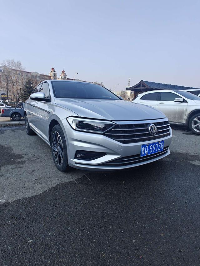 Volkswagen Sagitar - фото 2