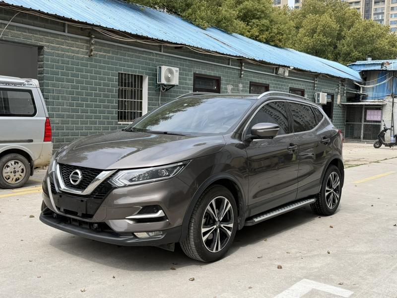 Nissan Qashqai - фото 0