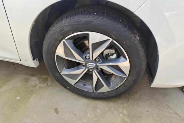 GAC Trumpchi Trumpchi M6 - фото 4