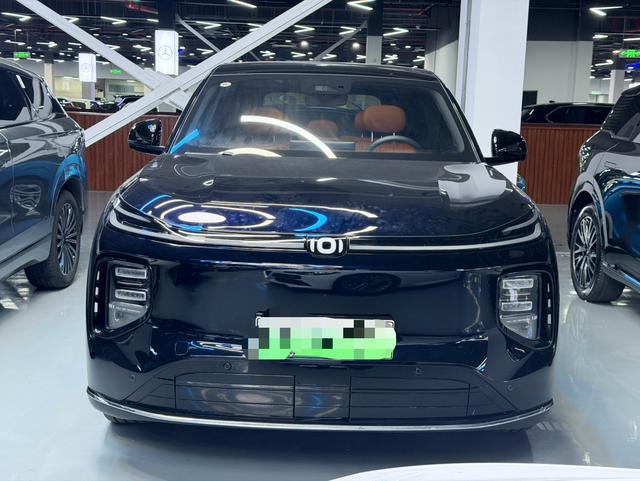 Changan Qiyuan Q07 - фото 1