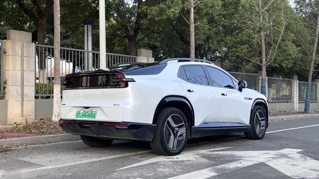 Changan Qiyuan E07 - фото 3