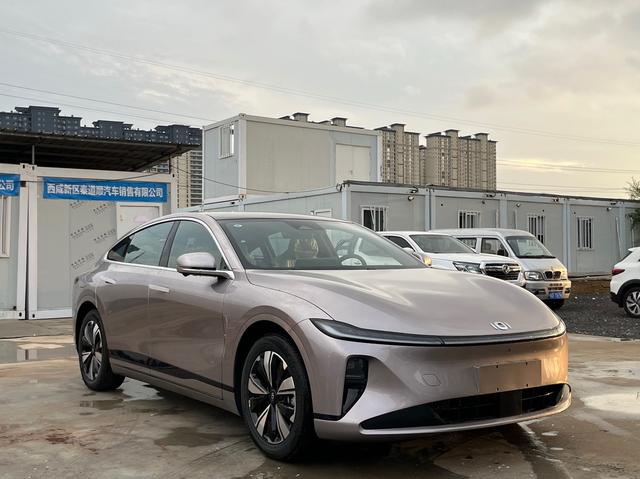 Changan Qiyuan A07 - фото 2