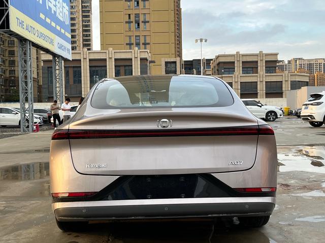 Changan Qiyuan A07 - фото 4