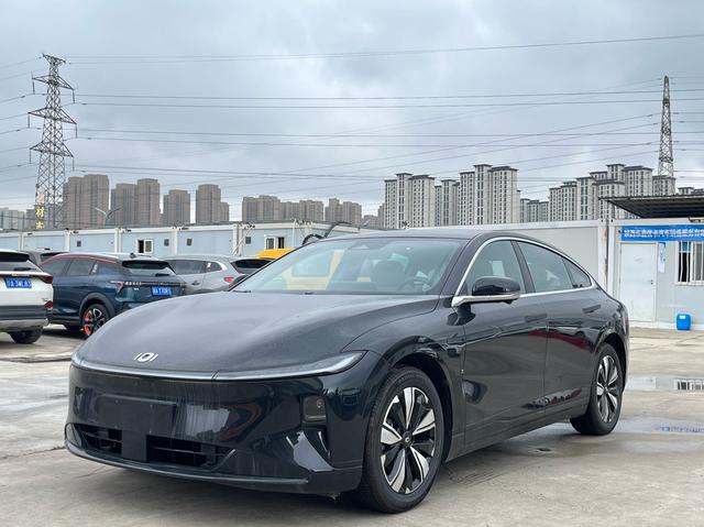 Changan Qiyuan A07 - фото 0