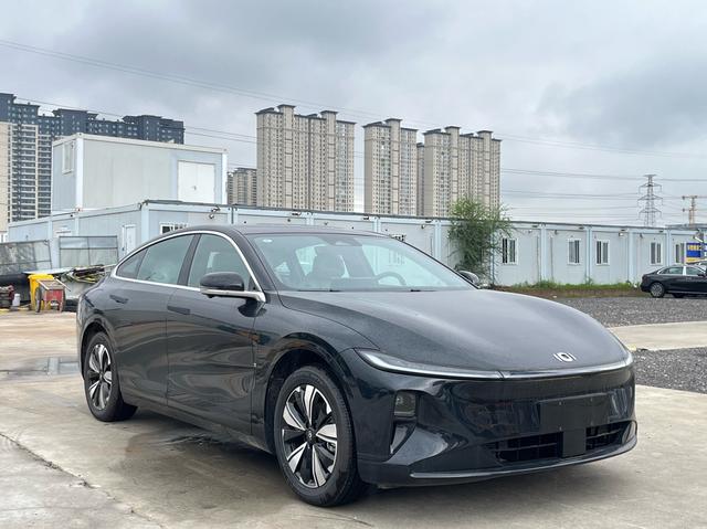 Changan Qiyuan A07 - фото 2