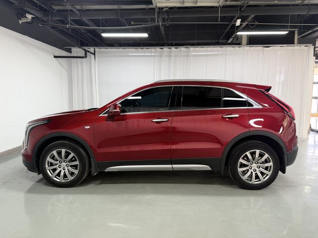 Cadillac XT4 - фото 3