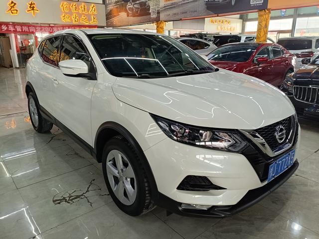 Nissan Qashqai - фото 2