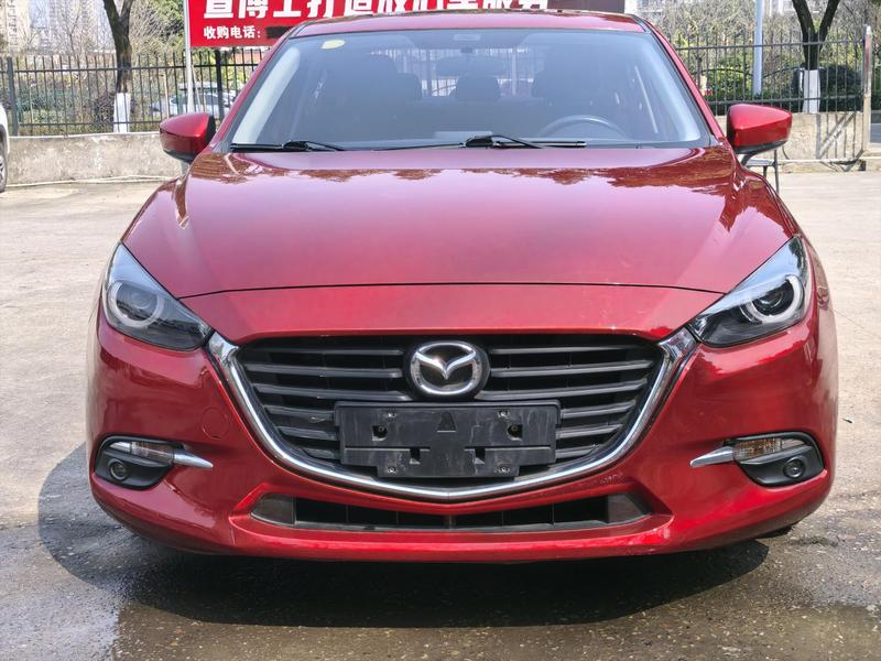 Mazda Mazda3 - фото 1
