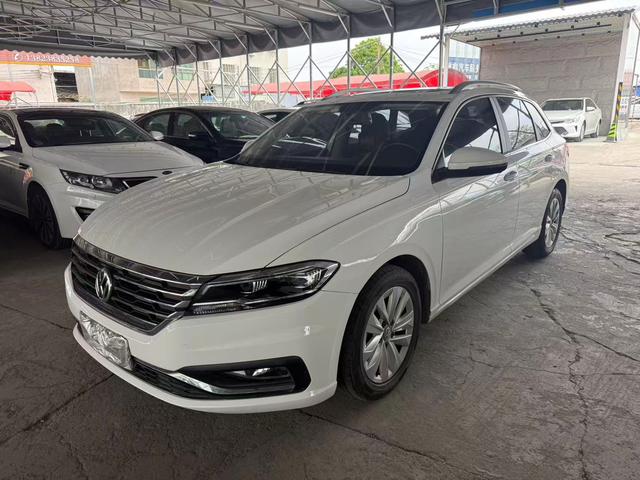 Volkswagen Lavida - фото 0