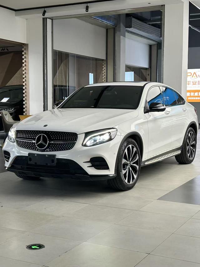 Mercedes-Benz GLC Coupe - фото 0