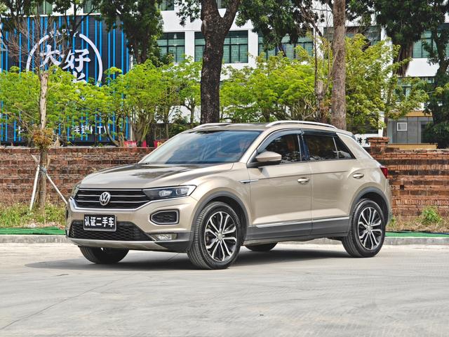 Volkswagen T-Roc - фото 0