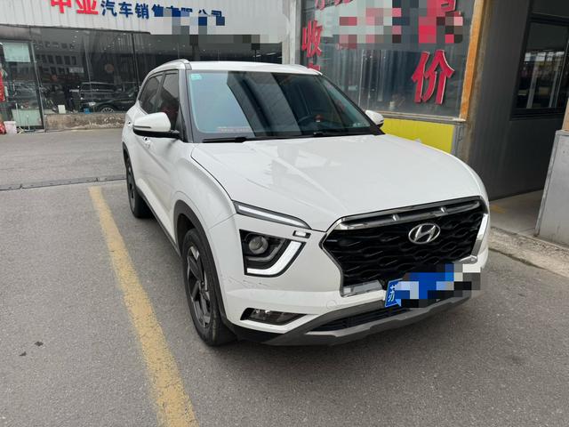 Hyundai ix25 - фото 2