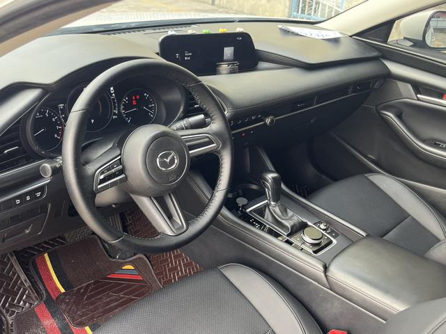 Mazda 3 Axela - фото 4