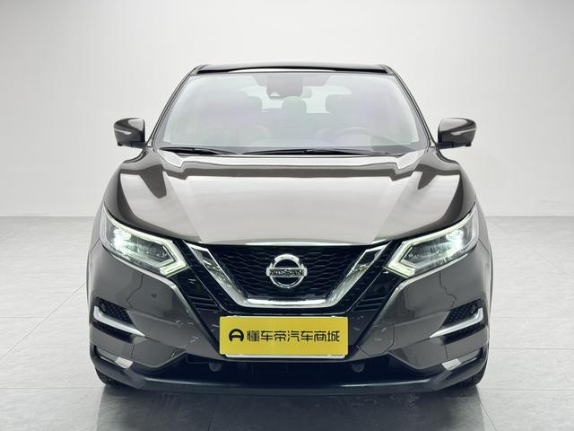 Nissan Qashqai - фото 1