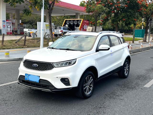 Ford Territory - фото 0