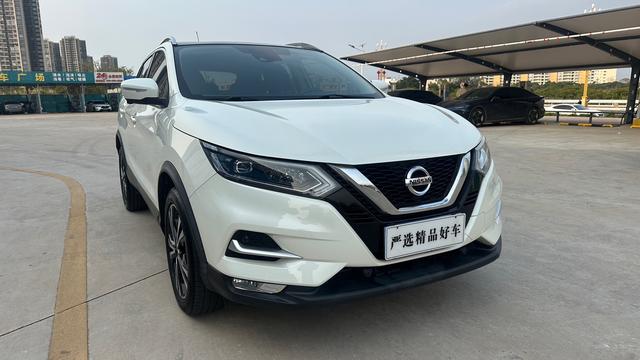 Nissan Qashqai - фото 2