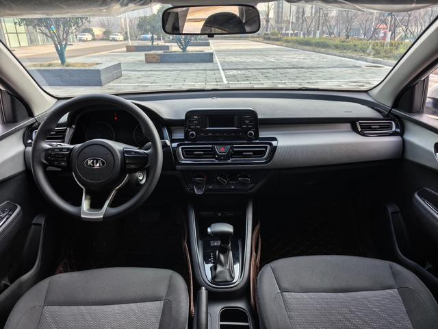 Kia Forte - фото 4