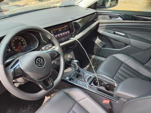 Volkswagen Passat - фото 4