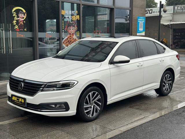 Volkswagen Lavida - фото 0