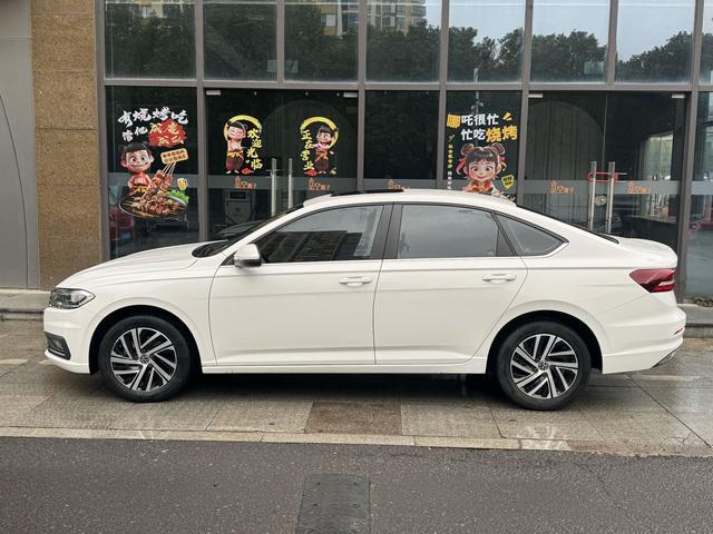 Volkswagen Lavida - фото 2