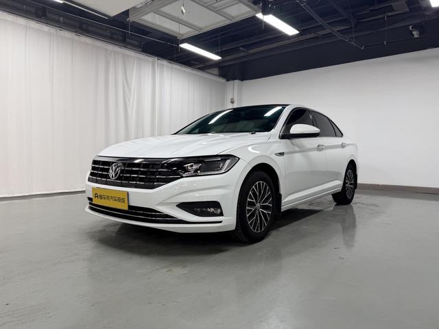 Volkswagen Sagitar - фото 0