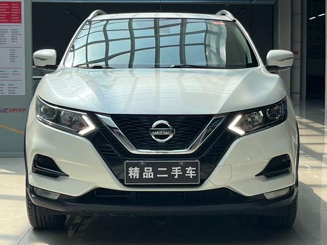 Nissan Qashqai - фото 1