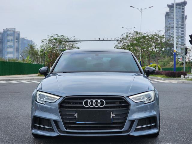 Audi A3 - фото 1