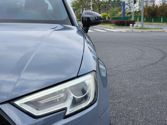 Audi A3 - фото 3