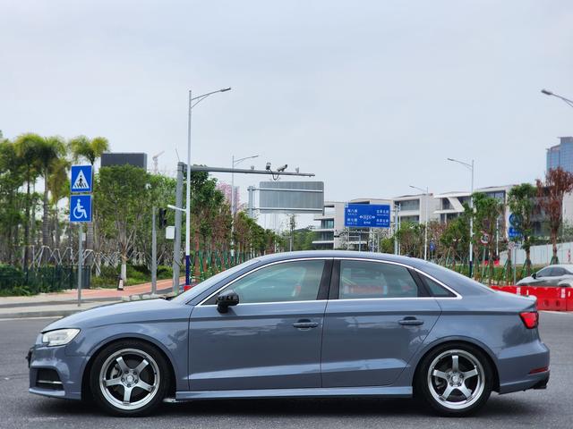 Audi A3 - фото 4