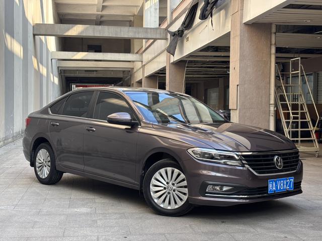 Volkswagen Lavida - фото 2