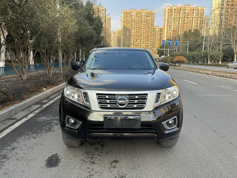Nissan Navara - фото 1