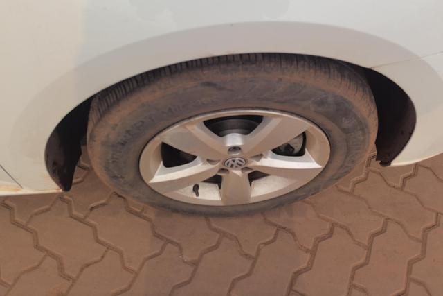 Volkswagen Lavida - фото 4