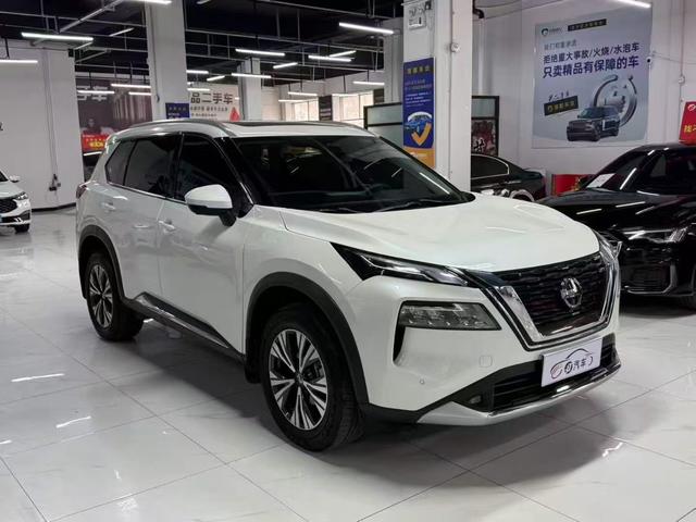 Nissan X-Trail - фото 2
