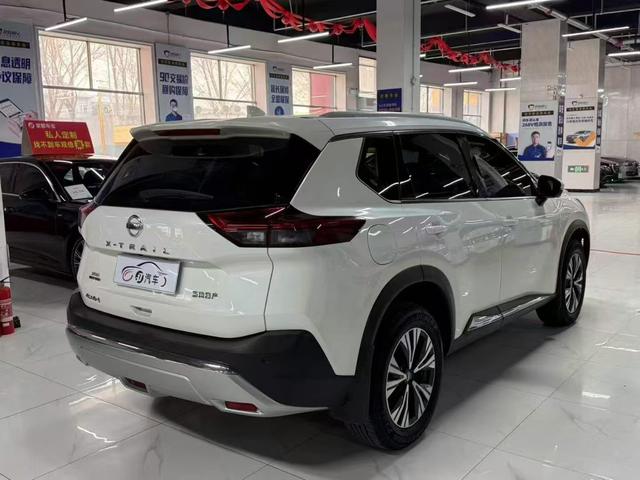 Nissan X-Trail - фото 4