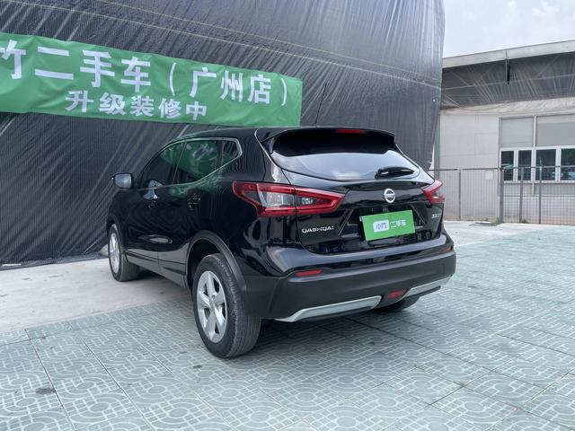 Nissan Qashqai - фото 4