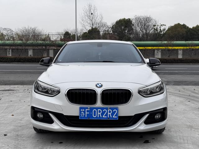 BMW 1-Series - фото 1