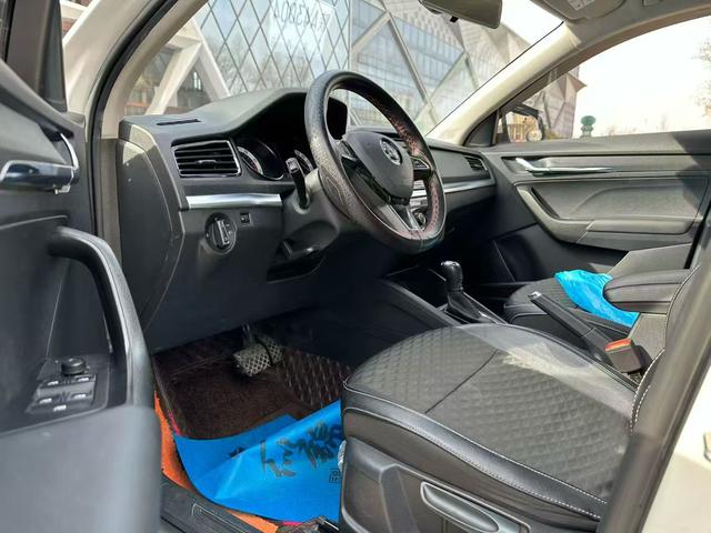 Skoda Kamiq - фото 3