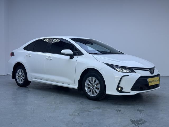 Toyota Corolla - фото 2